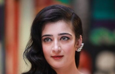 Akshara-Haasan-New-Photos-02