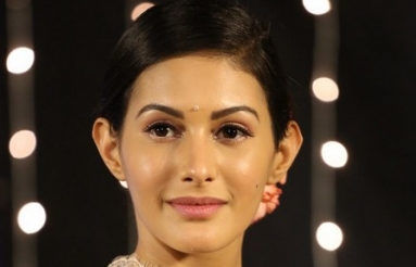 Amyra-Dastur-New-Photos-08