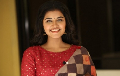 Anupama-Parameswaran-Interview-Pics-02