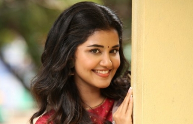 Anupama-Parameswaran-Interview-Pics-05