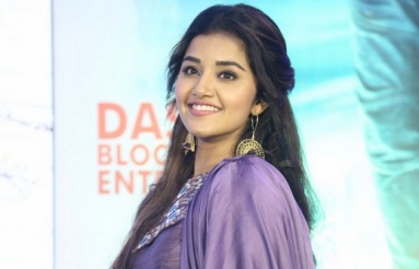 Anupama-Parameswaran-Pics-06