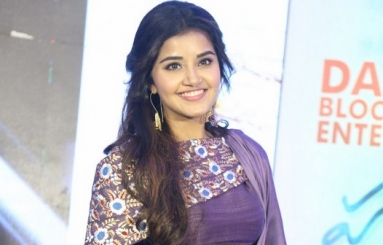 Anupama-Parameswaran-Pics-07