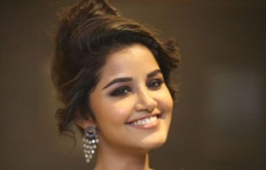 Anupama-Parameswaran-Stills-06