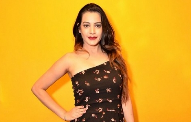 Diksha-Panth-latest-Photos-05