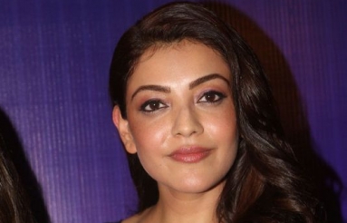 Kajal-Aggarwal-at-Zee-Apsara-Awards-Pics-04