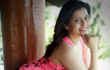 Mannara-Chopra-Latest-Images-04