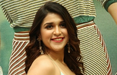 Mannara-Chopra-Pics-03