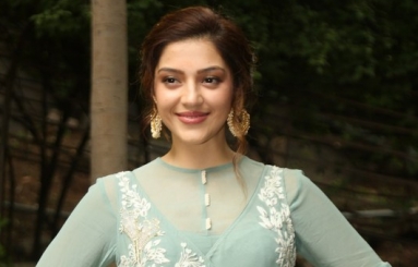 Mehreen-Pirzada-Stills-04