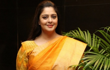 Nagma-New-Pics-04