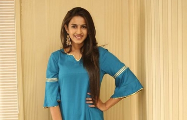 Niharika-Konidela-Photos-08