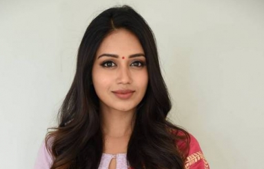 Nivetha-Pethuraj-New-Photos-03