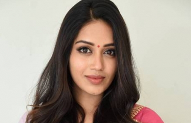 Nivetha-Pethuraj-New-Photos-07