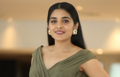 Nivetha-Thomas-New-Pics-03