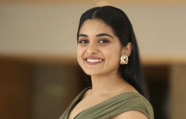 Nivetha-Thomas-New-Pics-06