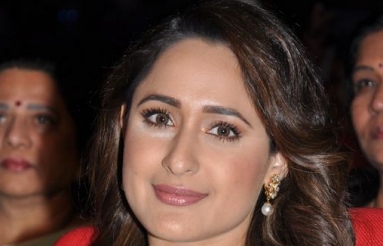 Pragya-Jaiswal-Latest-Photos-02