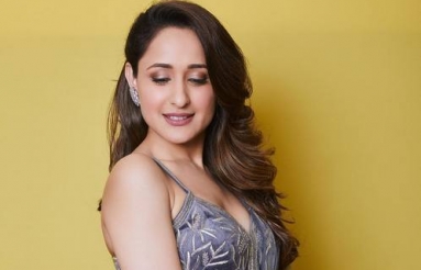 Pragya-Jaiswal-Photos-03