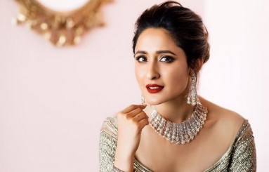 Pragya-Jaiswal-Photoshoot-06