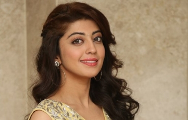 Pranitha-Subhash-New-Photos-04