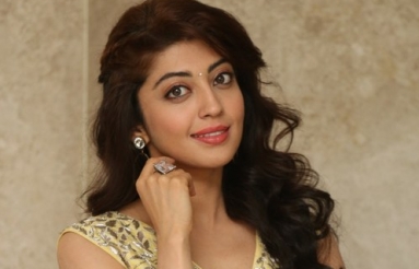 Pranitha-Subhash-New-Photos-05