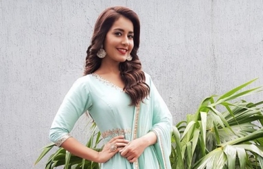 Rashi-Khanna-New-Photos-08