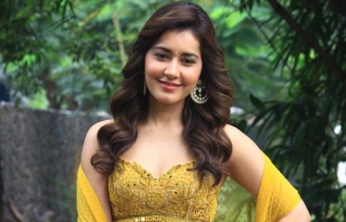 Rashi-Khanna-New-Pics-06