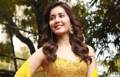 Rashi-Khanna-New-Pics-08