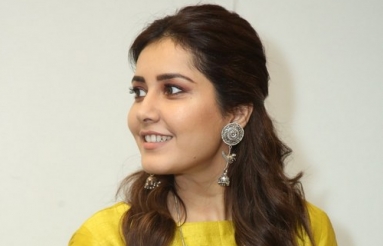 Rashi-Khanna-Stills-02