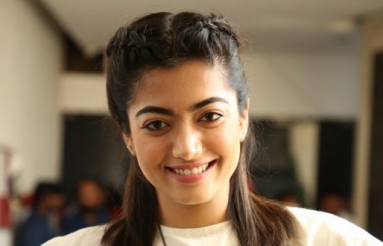 Rashmika-Mandanna-new-Photos-09