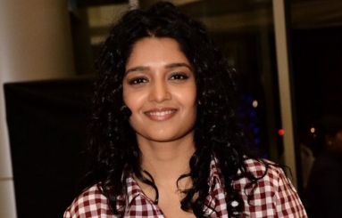 Ritika-Singh-Latest-Photos-03