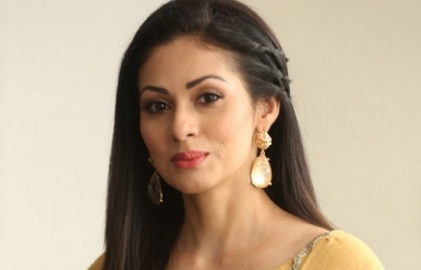 Sadha-New-Photos-06