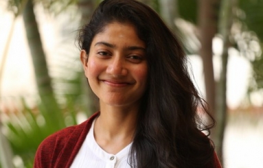 Sai-Pallavi-Interview-Pics-04