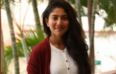 Sai-Pallavi-Interview-Pics-05