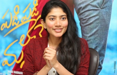 Sai-Pallavi-Interview-Pics-07