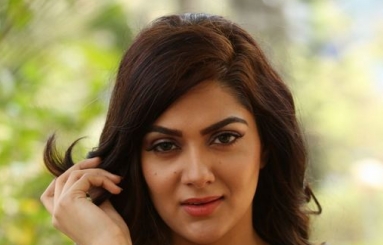 Sakshi-Chaudhary-Photos-04