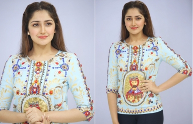 Sayesha-Saigal-New-Photos-01