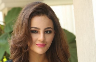 Seerat-kapoor-New-Photos-04