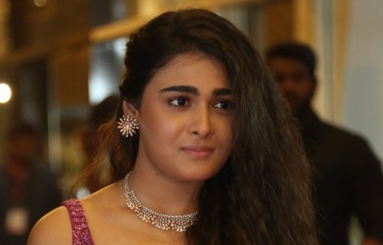 Shalini-Pandey-Latest-Photos-04