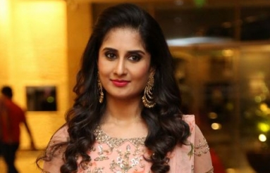 Shamili-new-Photos-07