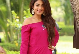 Siddhi-Idnani-Stills-04