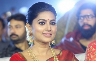 Sneha-Latest-Photos-04