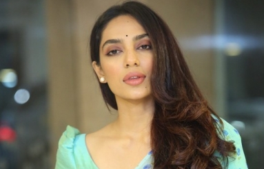 Sobhita-Dhulipala-Stills-07