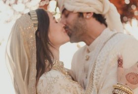 Ranbir-Kapoor-Alia-Bhatt-Wedding-Pics-02