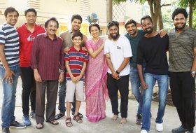 Amala-Akkineni-Joins-the-Sets-of-Sharwanand-Film-01