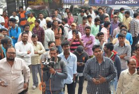 Bhagyanagara-Veedhullo-Gammathu-Team-at-Sandhya-Theater-08