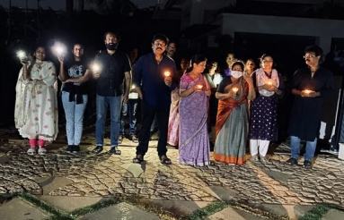 Chiranjeevi-Family-With-Candles-Photos-01