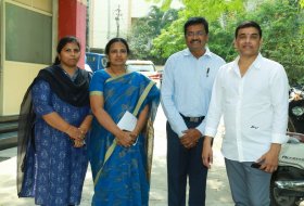 Dil-Raju-Celebrates-His-Birthday-With-Kids-At-Ashray-Akruti-09