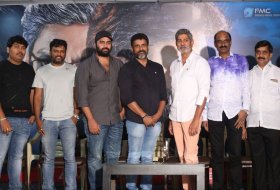 Aatagallu-Movie-Pre-Release-Event-05