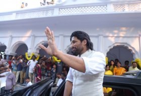 Allu-Arjun-At-Palakollu-02