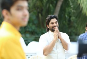 Allu-Arjun-At-Palakollu-06