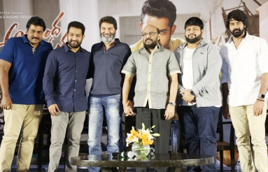 Aravinda-Sametha-Movie-Success-Meet-10